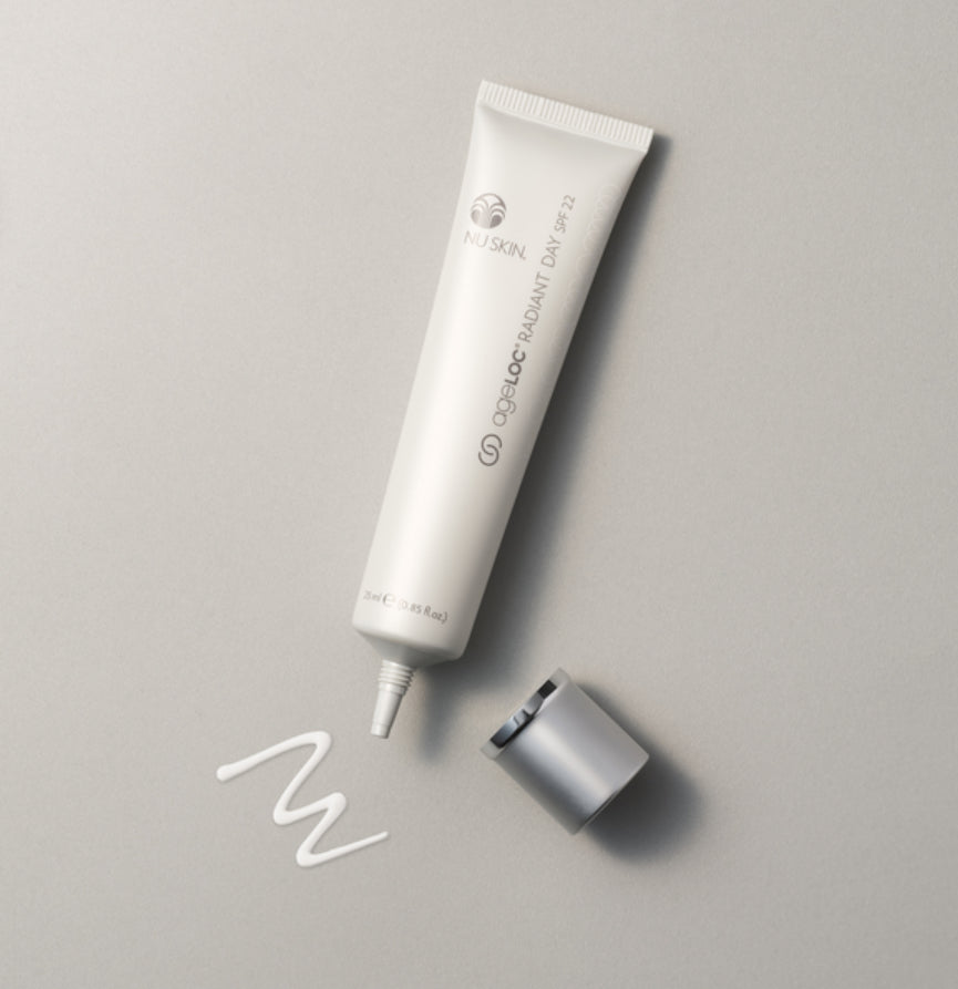 Nu Skin ageLOC Radiant Day SPF 22 Feuchtigkeitsspendende Anti-Aging-Tagescreme mit LSF